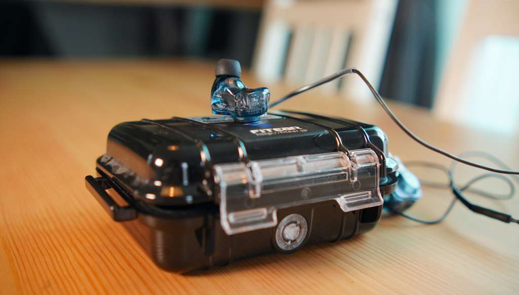 ⭐︎美品 Fitear tg335 ユニバーサル FitEar TO GO! 335」10月発売。進化した“オーバル3Wayステム”採用の