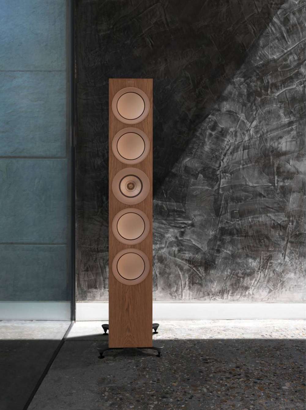 KEF R11 Meta ลำโพง Floor-Standing ขนาด 4×6.5 นิ้ว 3 ทาง 300 วัตต์